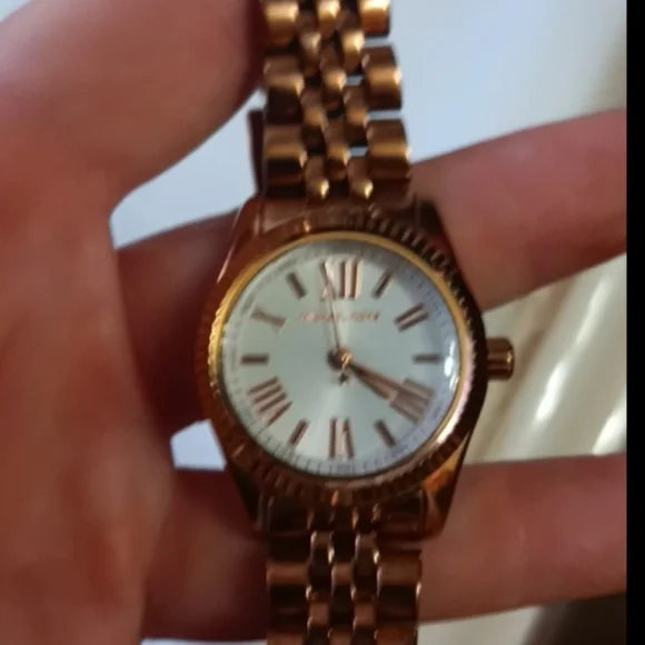 MK WATCH. Gold and Brown with Roman Numbers. NEW MICHAEL KORS BRADSHAW 2 TONE BROWN+SILVER ROMAN NUMBERS  main image 2